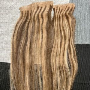 ❌SOLD❌Human Seamless 2 piece clip in extensions
